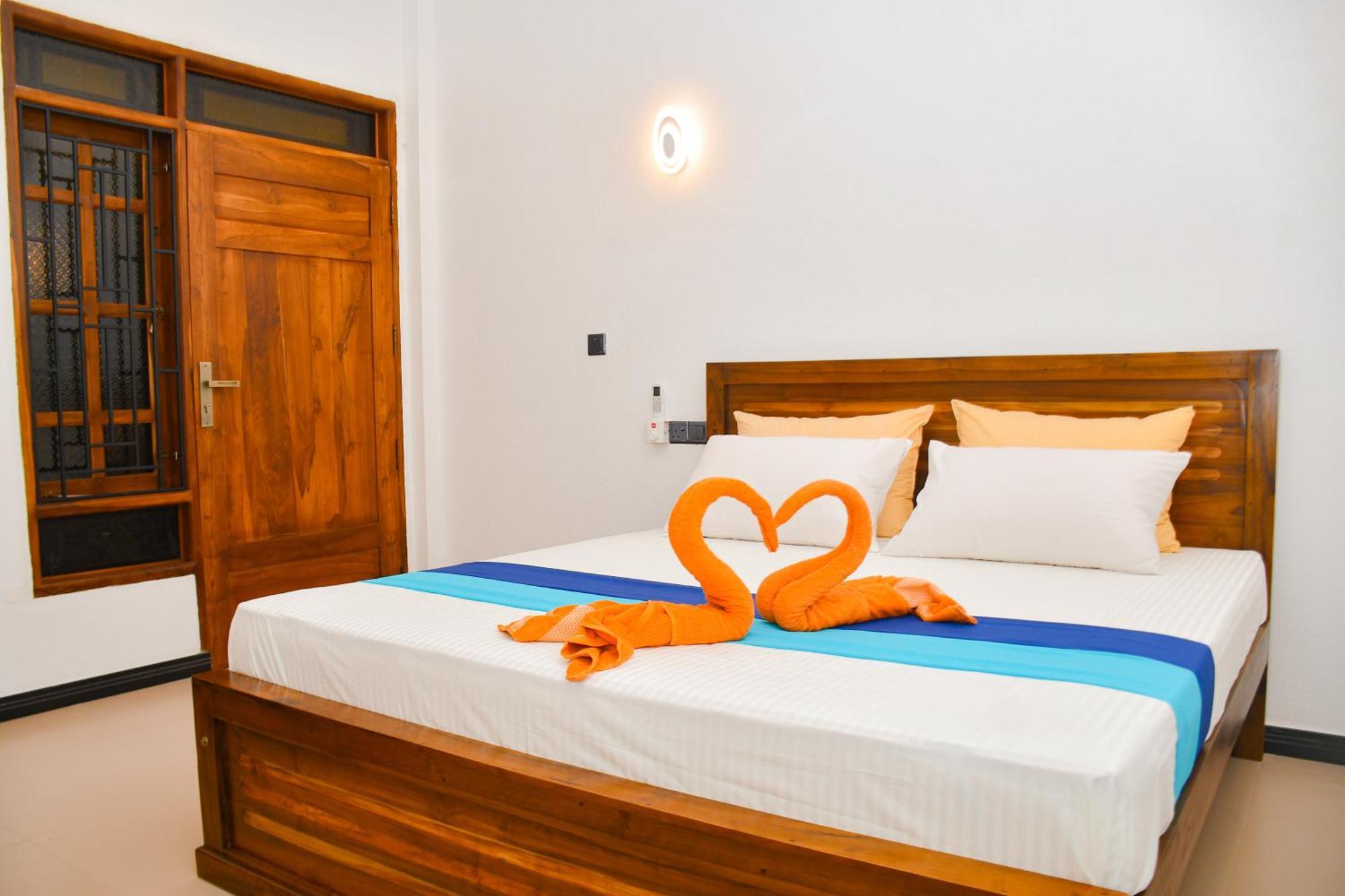 Ocean Grace Bed and Breakfast Arugam Bay Exteriör bild