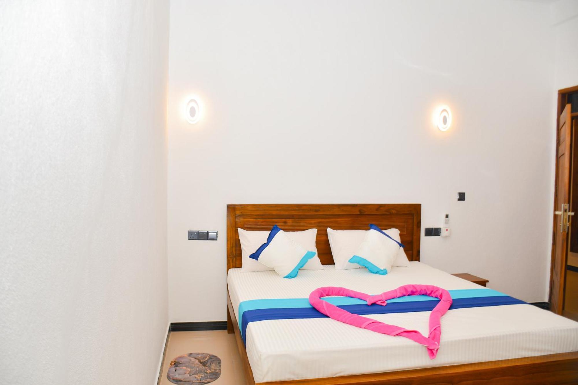 Ocean Grace Bed and Breakfast Arugam Bay Exteriör bild